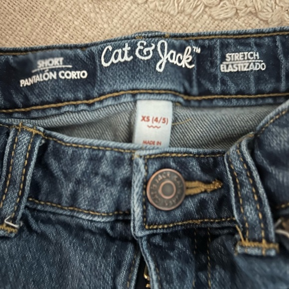 Cat and jack girls jean shorts - Picture 2 of 2